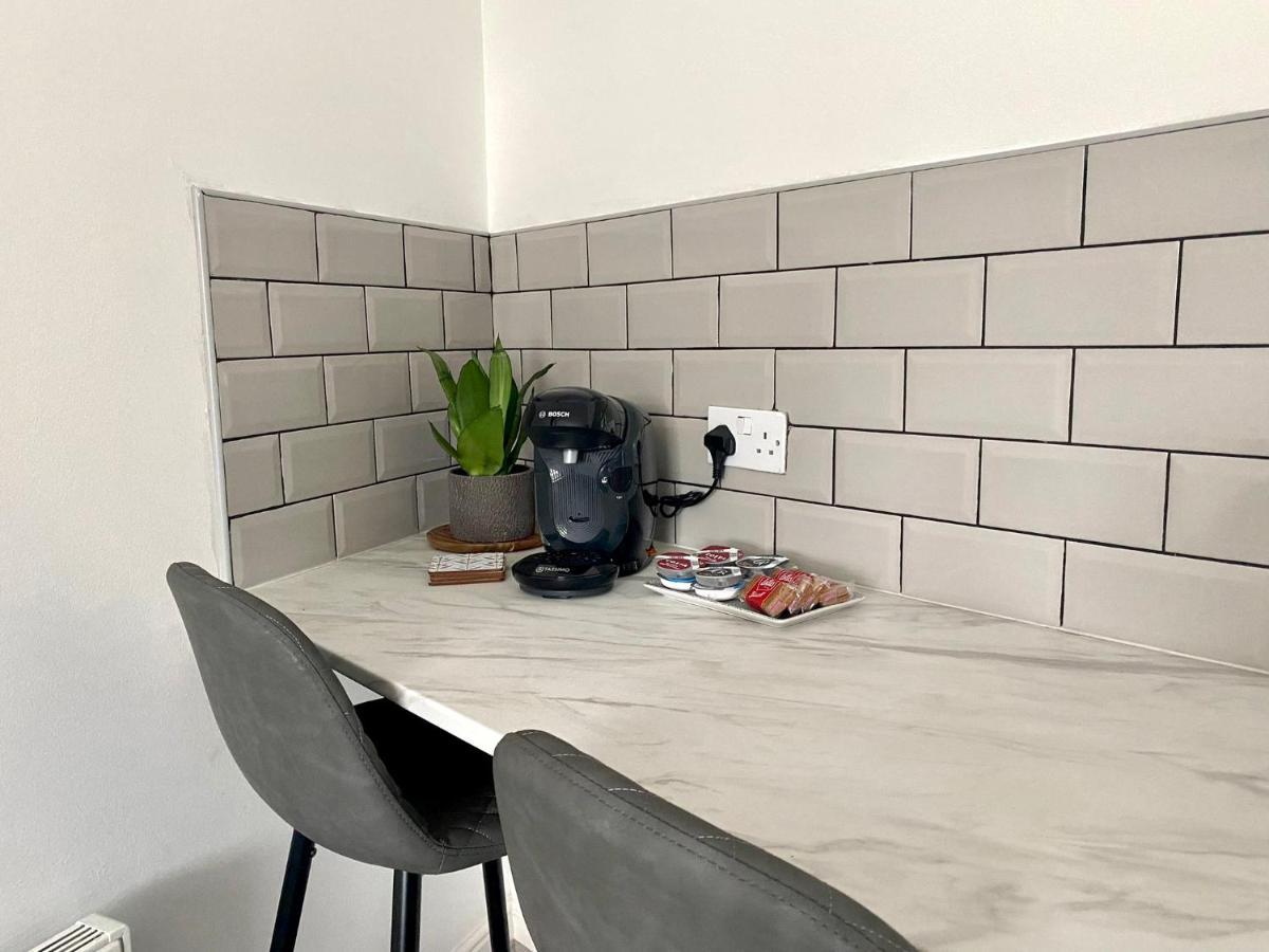 Lovely Stylish Apartment Near Penny Lane! Free Parking Liverpool Buitenkant foto