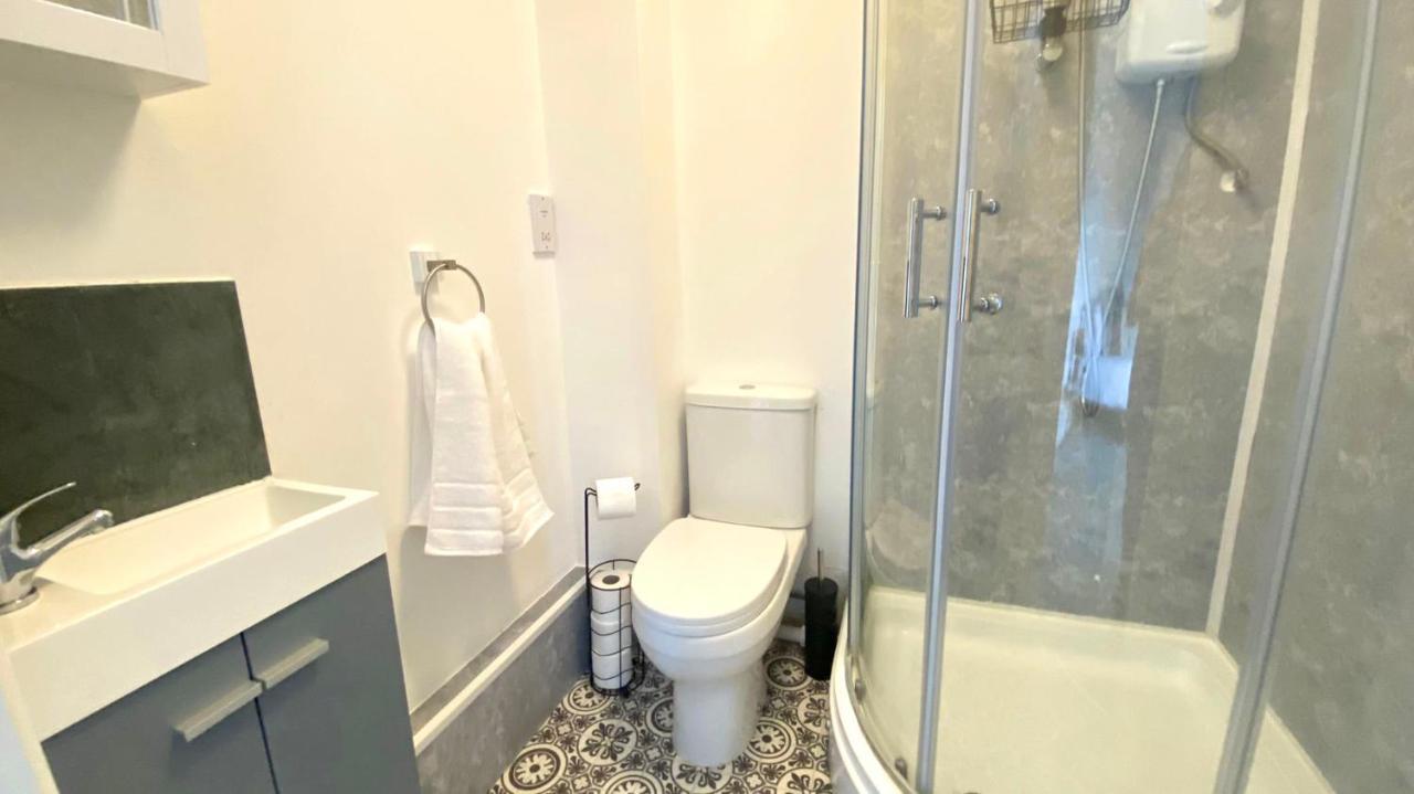 Lovely Stylish Apartment Near Penny Lane! Free Parking Liverpool Buitenkant foto